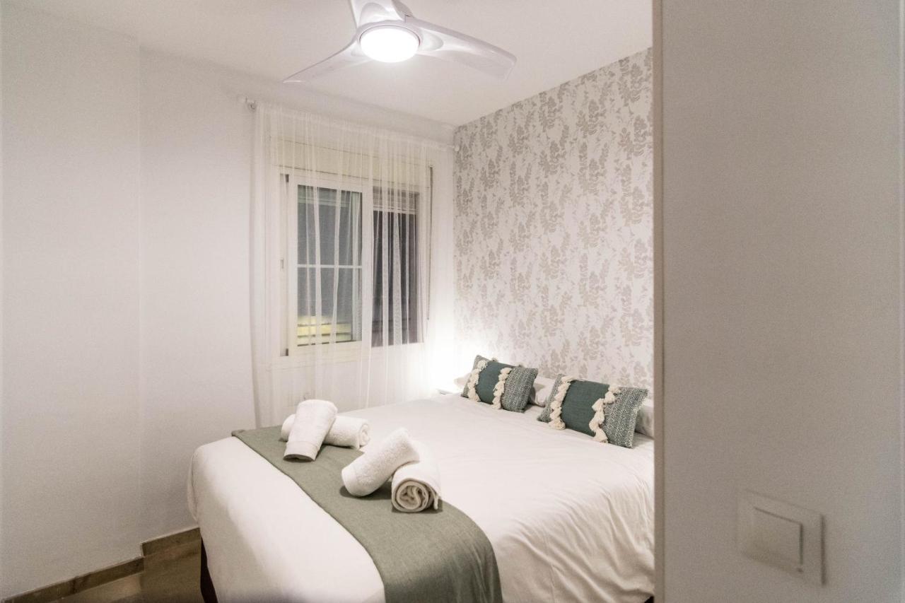 New! Luxury City Center & 2 Balconies Malaga Bagian luar foto
