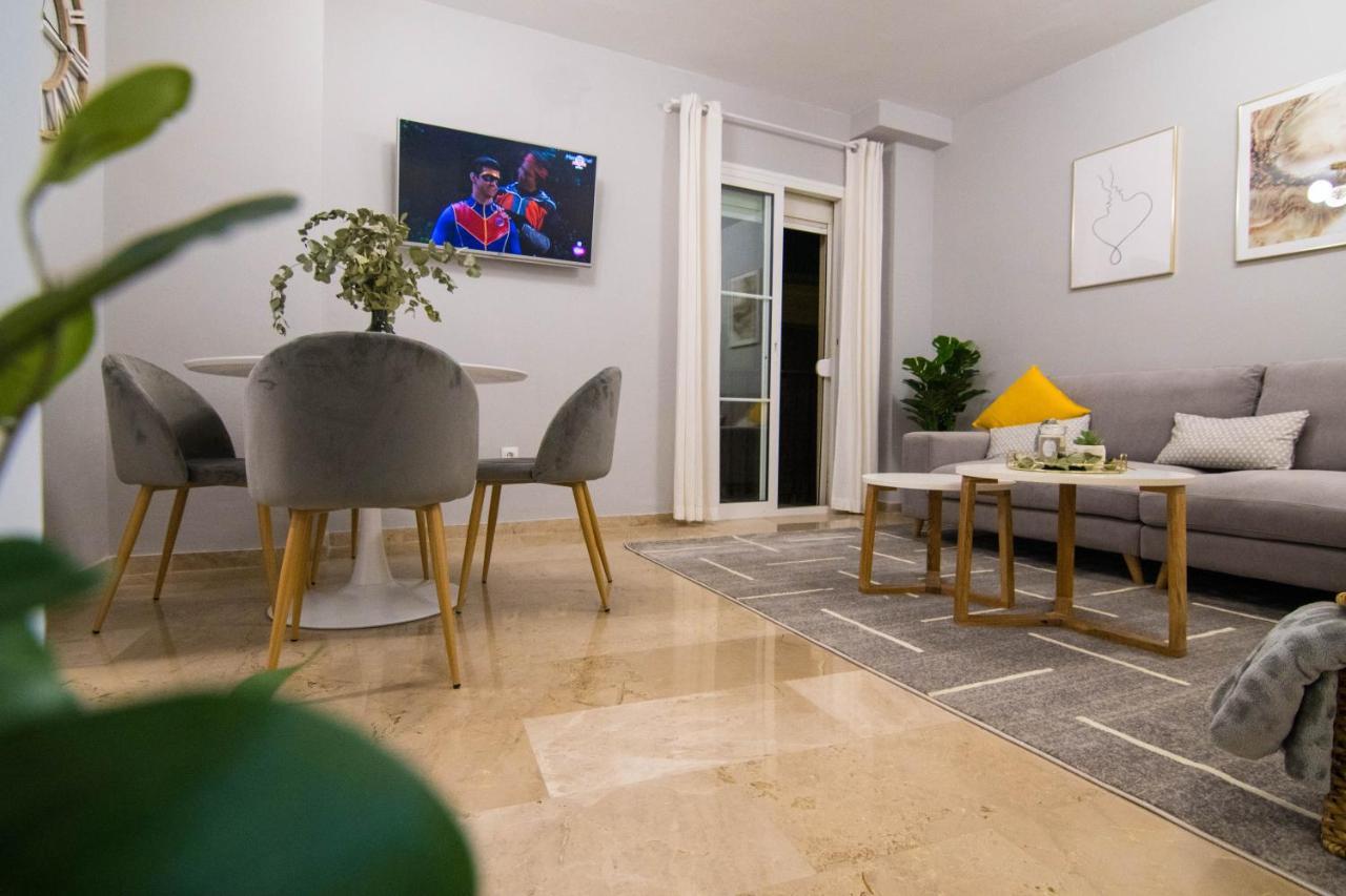 New! Luxury City Center & 2 Balconies Malaga Bagian luar foto