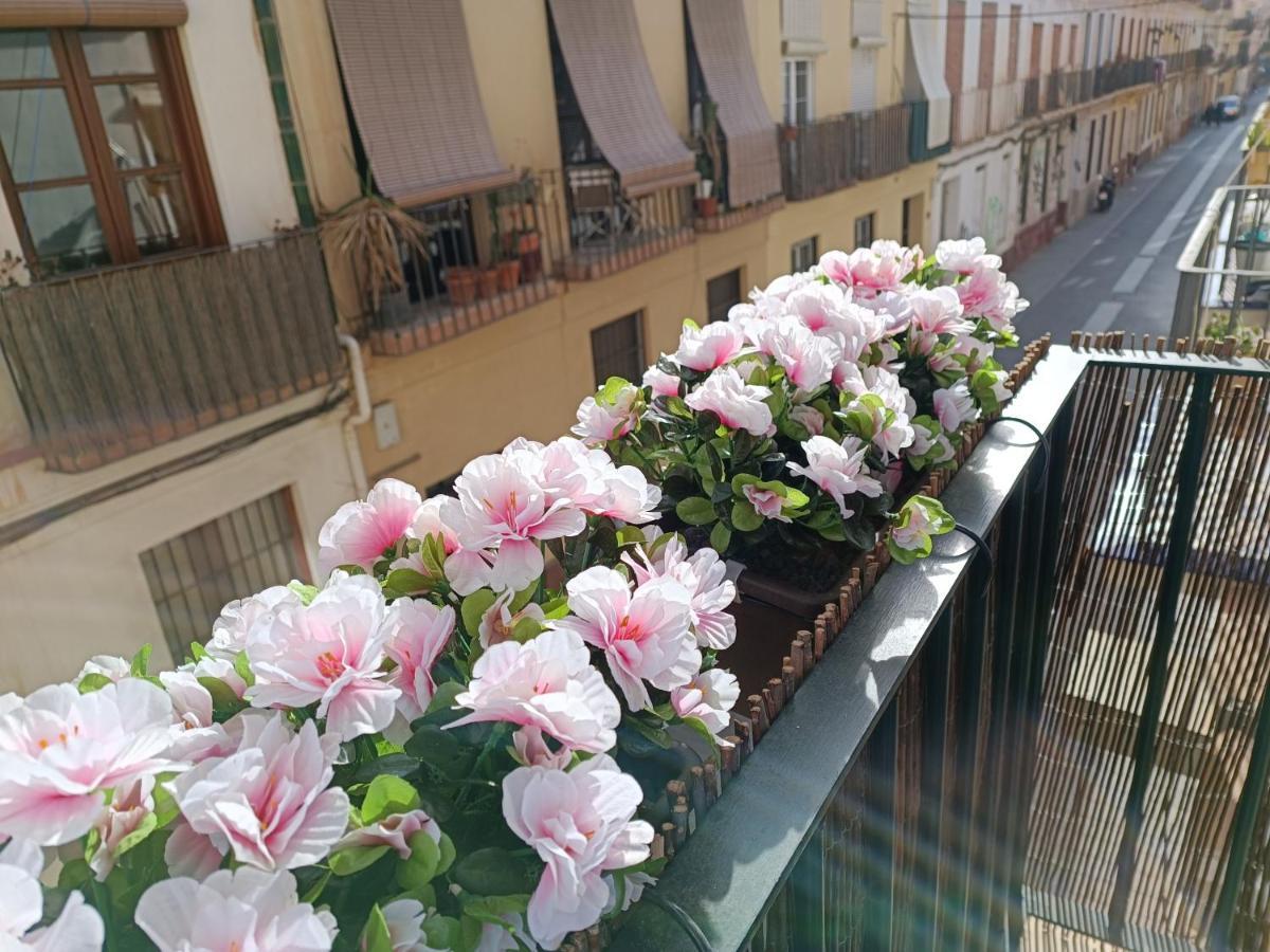 New! Luxury City Center & 2 Balconies Malaga Bagian luar foto